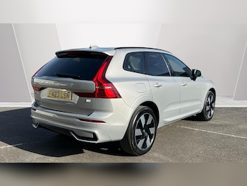 Used Volvo XC60 2023 for sale - 77840939: Photo