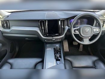 Used Volvo XC60 2023 for sale - 77840939: Photo