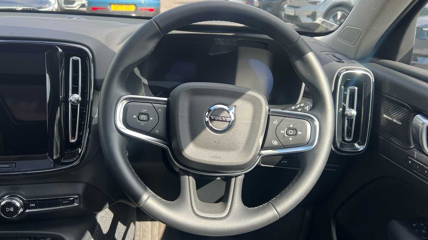 Used Volvo XC40 2024 for sale - 77427409: Photo 10