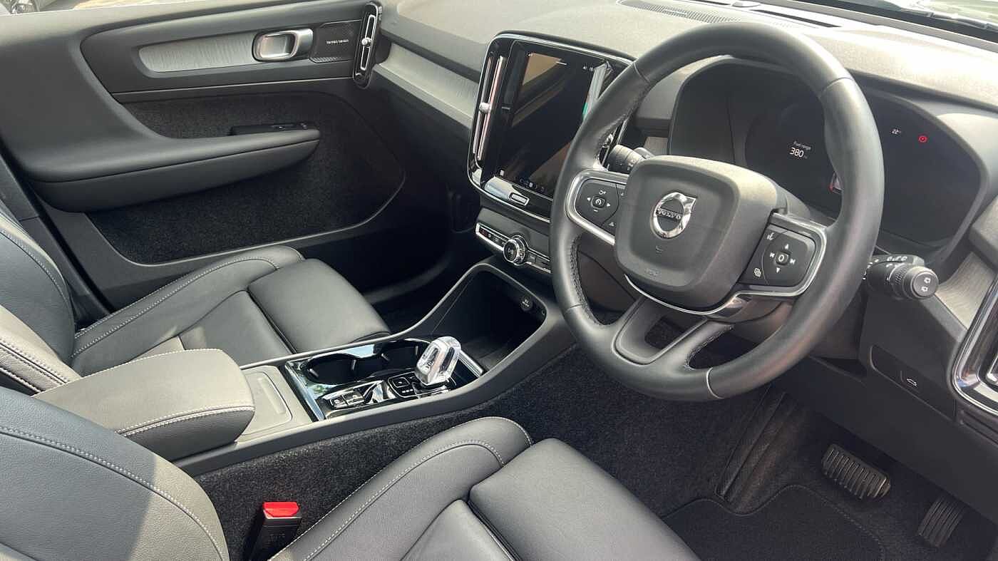 Used Volvo XC40 2024 for sale - 77427409: Photo 4