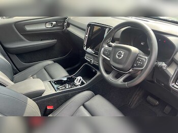 Used Volvo XC40 2024 for sale - 77427409: Photo