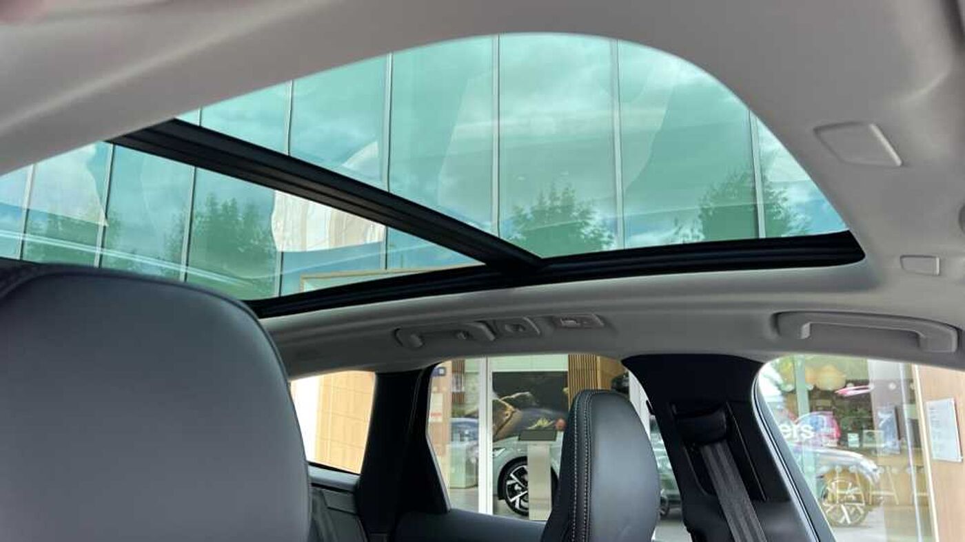 Used Volvo XC60 2025 for sale - 75929395: Photo 12