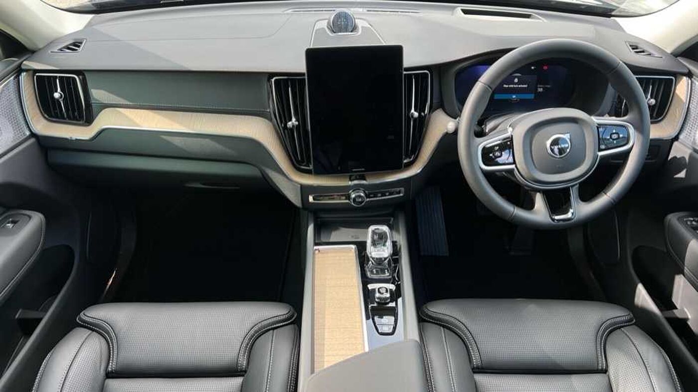 Used Volvo XC60 2025 for sale - 75929395: Photo 9