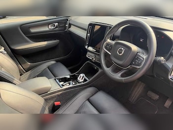 Used Volvo XC40 2023 for sale - 79108192: Photo