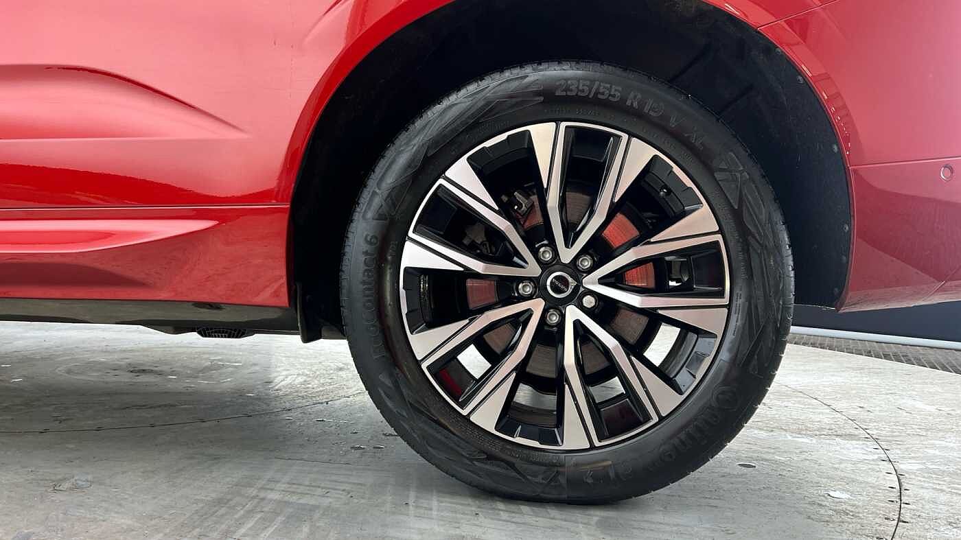 Used Volvo XC60 2022 for sale - 76888310: Photo 4