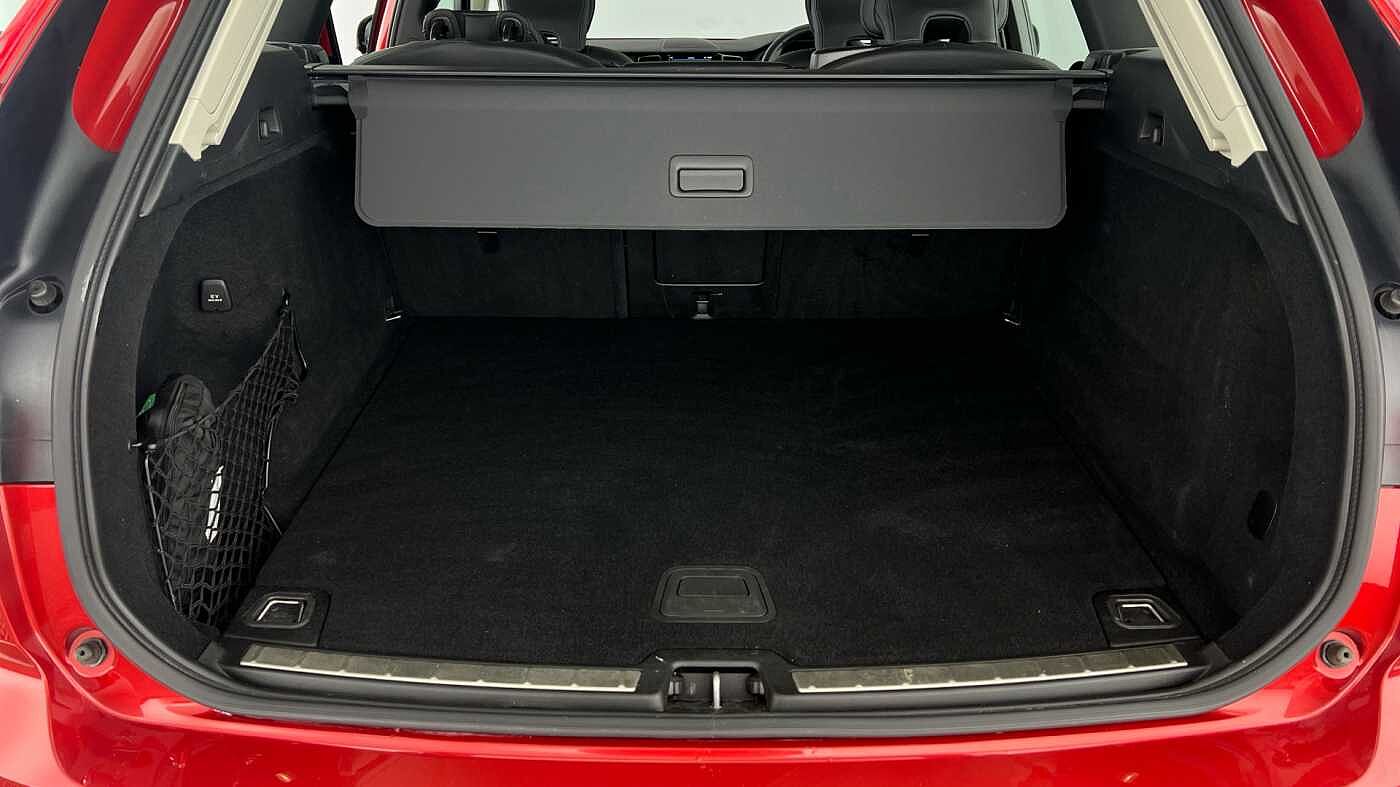 Used Volvo XC60 2022 for sale - 76888310: Photo 5