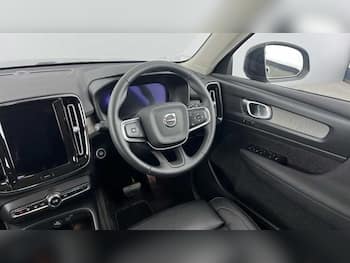 Used Volvo XC40 2022 for sale - 79647082: Photo