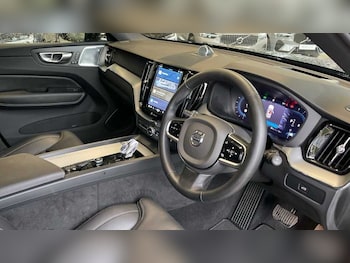 Used Volvo XC60 2024 for sale - 76154266: Photo