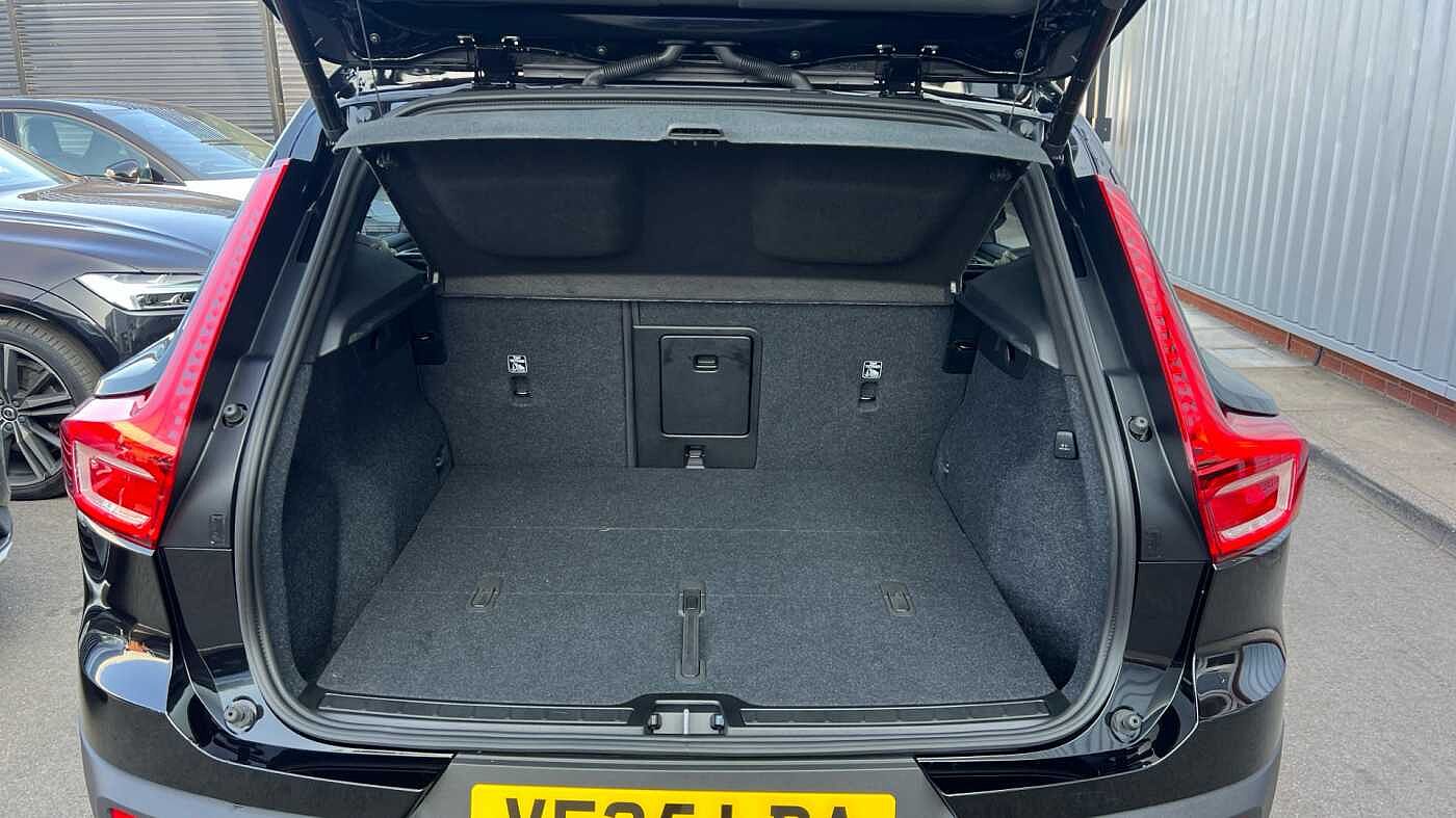 Used Volvo XC40 2025 for sale - 76937205: Photo 13