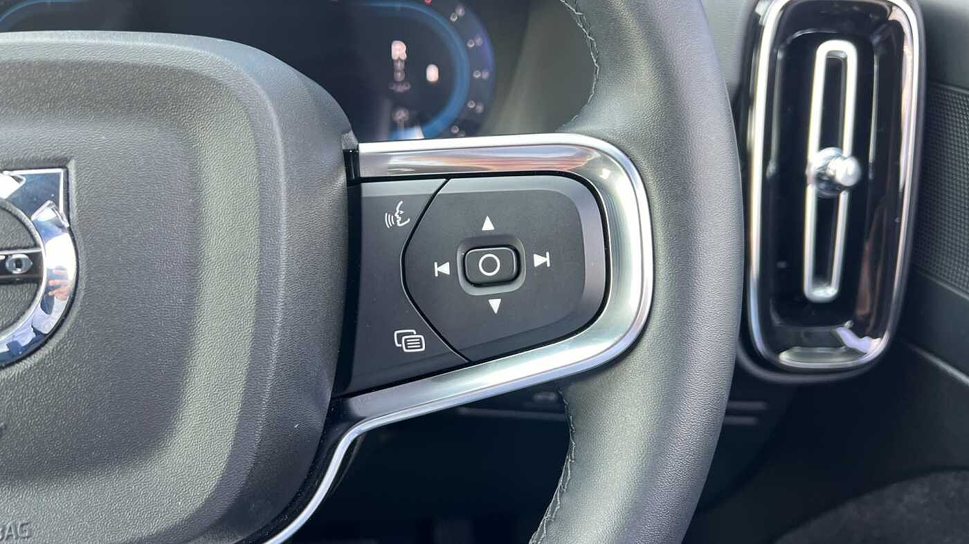 Used Volvo XC40 2025 for sale - 76937205: Photo 20