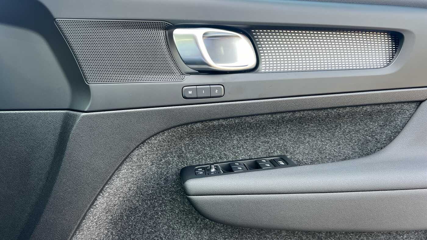 Used Volvo XC40 2025 for sale - 76937205: Photo 24