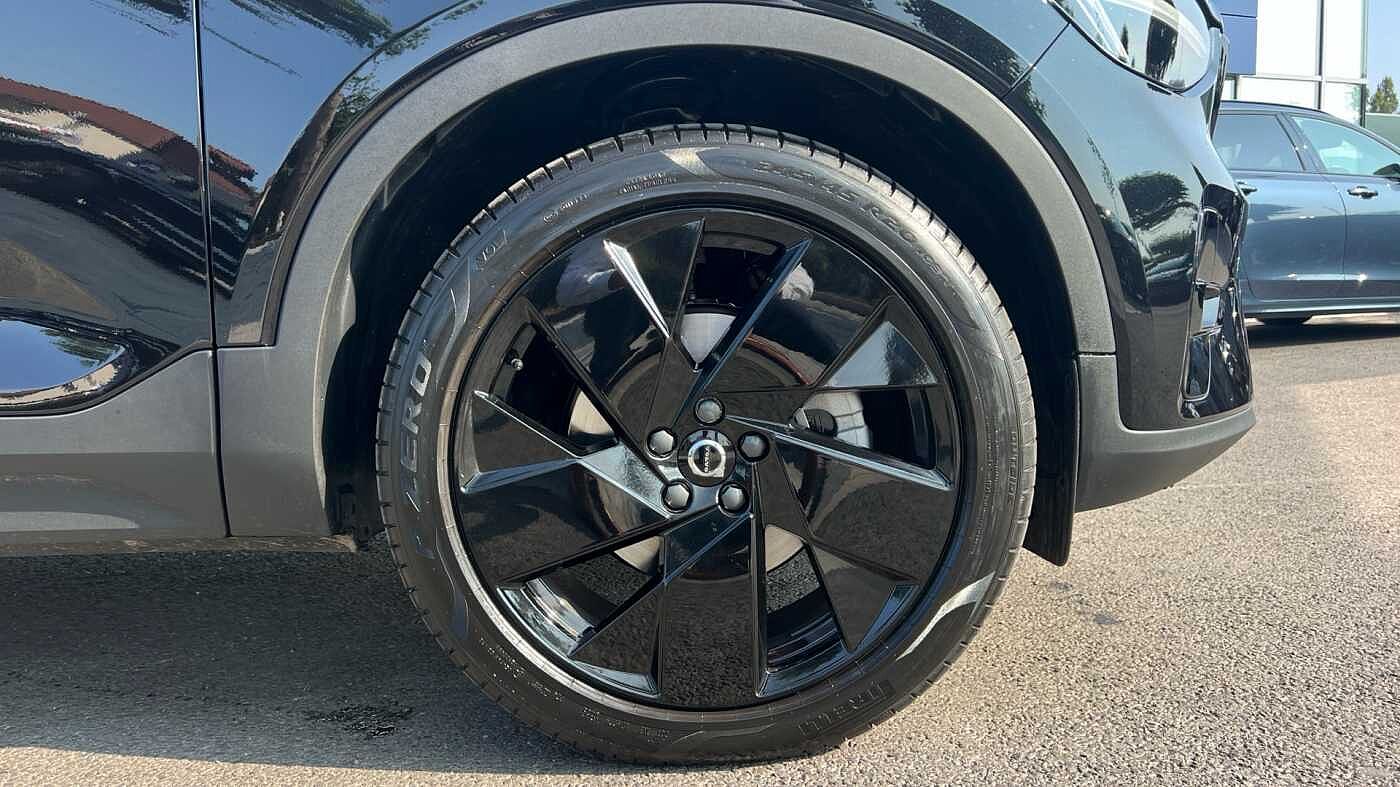 Used Volvo XC40 2025 for sale - 76937205: Photo 9