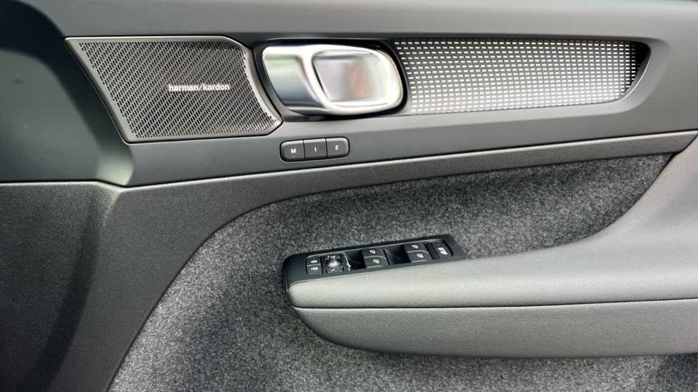 Used Volvo EX40 2025 for sale - 76154352: Photo 14