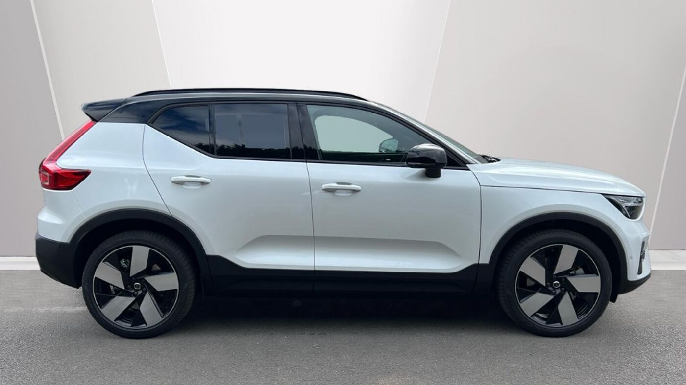 Used Volvo EX40 2025 for sale - 76154352: Photo 4