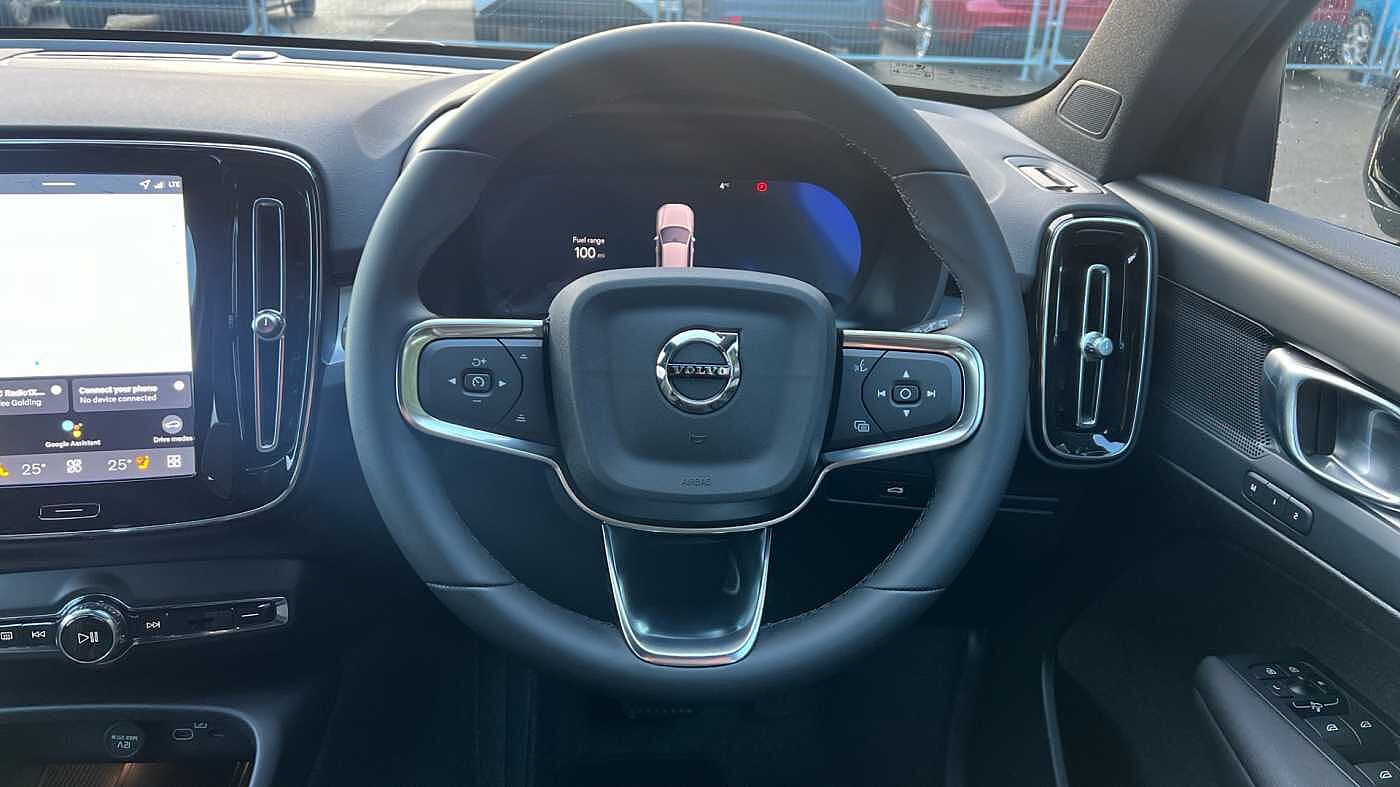 Used Volvo XC40 2025 for sale - 77315851: Photo 10