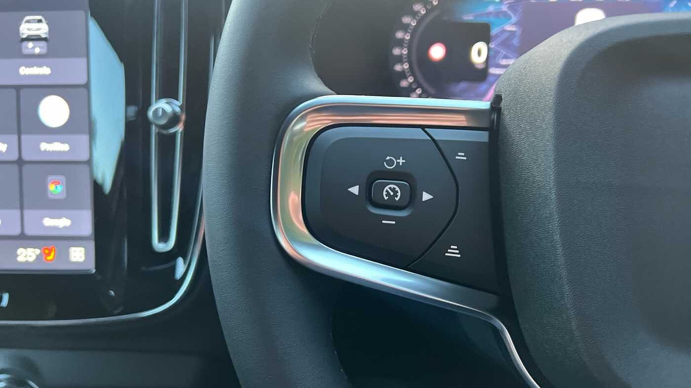 Used Volvo XC40 2025 for sale - 77315851: Photo 19