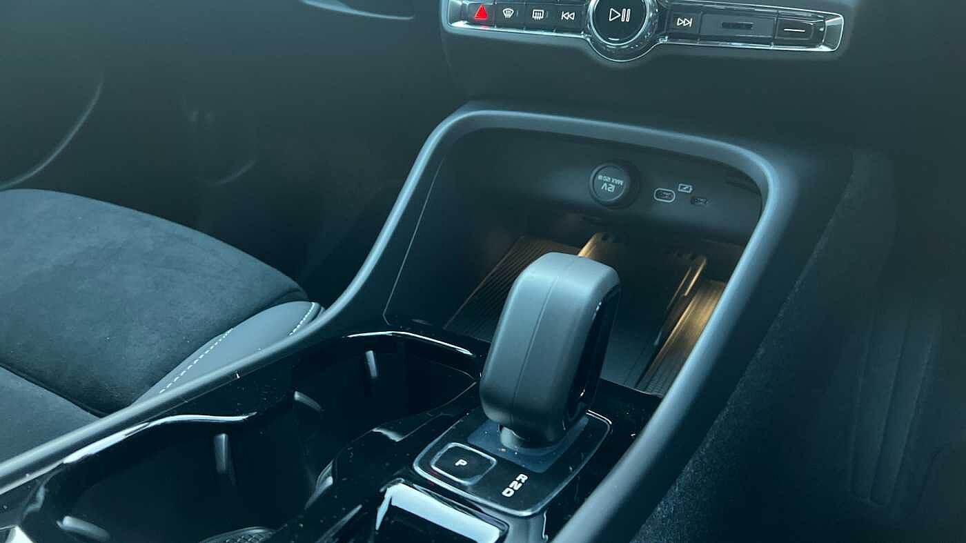 Used Volvo XC40 2025 for sale - 77315851: Photo 23