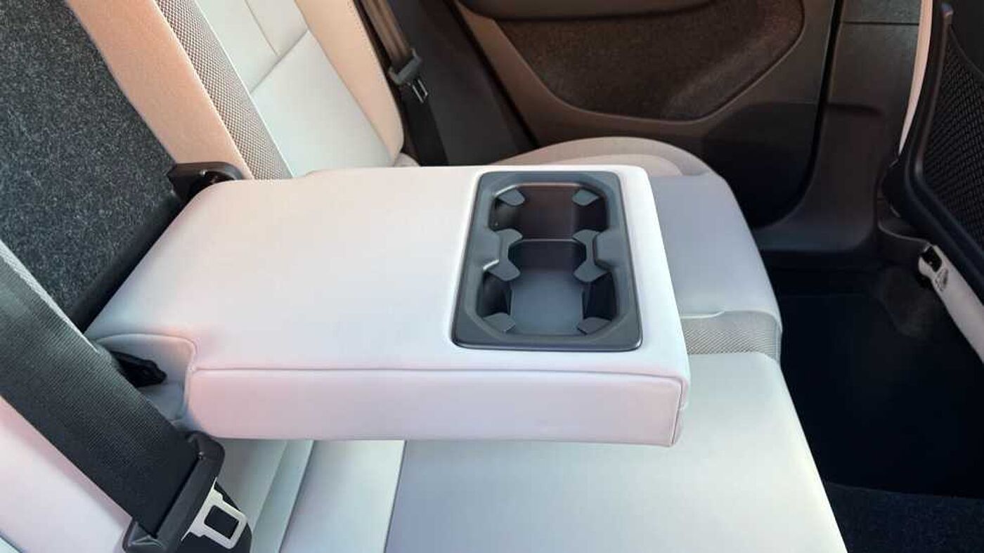 Used Volvo EX40 2025 for sale - 75929382: Photo 10