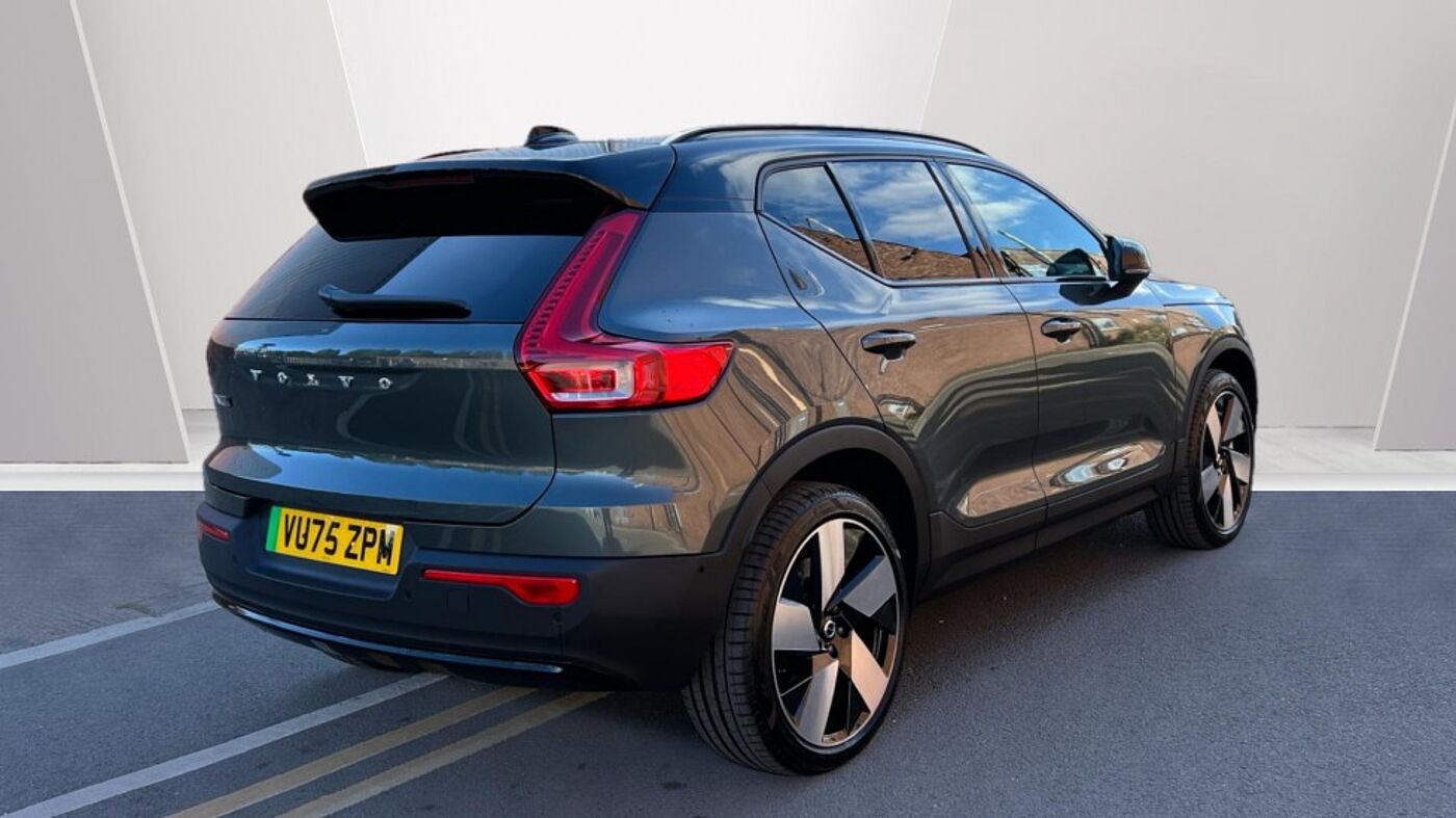 Used Volvo EX40 2025 for sale - 75929382: Photo 3