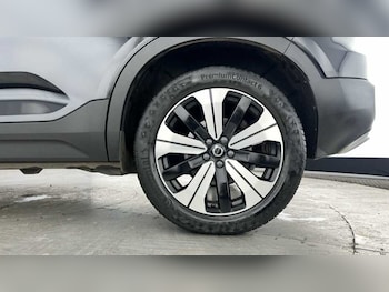 Used Volvo XC40 2023 for sale - 79318396: Photo
