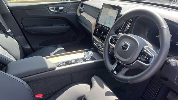 Used Volvo XC60 2025 for sale - 74812104: Photo 5