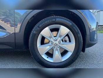 Used Volvo XC40 2025 for sale - 76033128: Photo 3