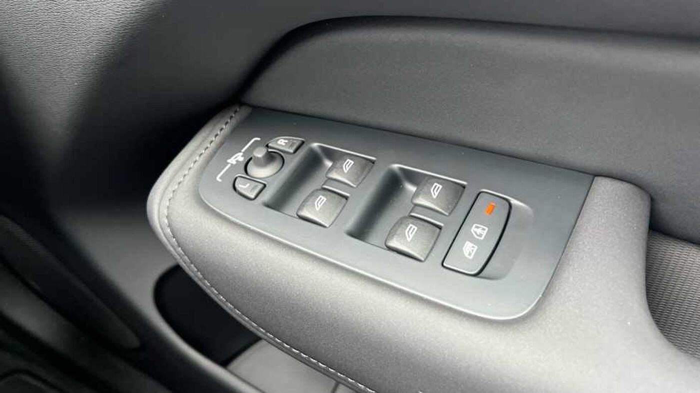 Used Volvo XC60 2025 for sale - 75929381: Photo 19