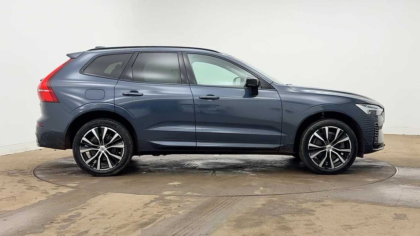 Used Volvo XC60 2022 for sale - 77755155: Photo 2