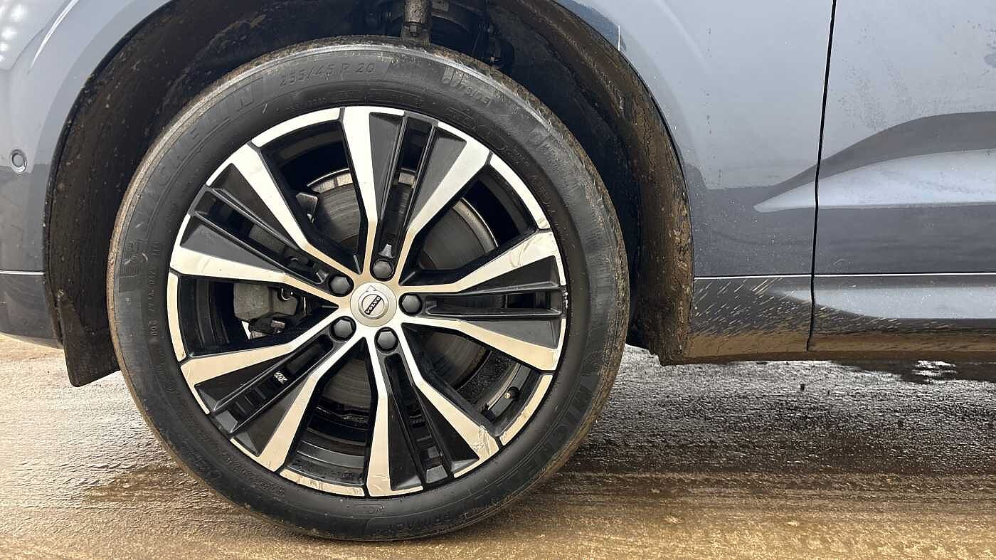 Used Volvo XC60 2022 for sale - 77755155: Photo 4