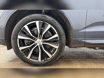 Used Volvo XC60 2022 for sale - 77755155: Photo