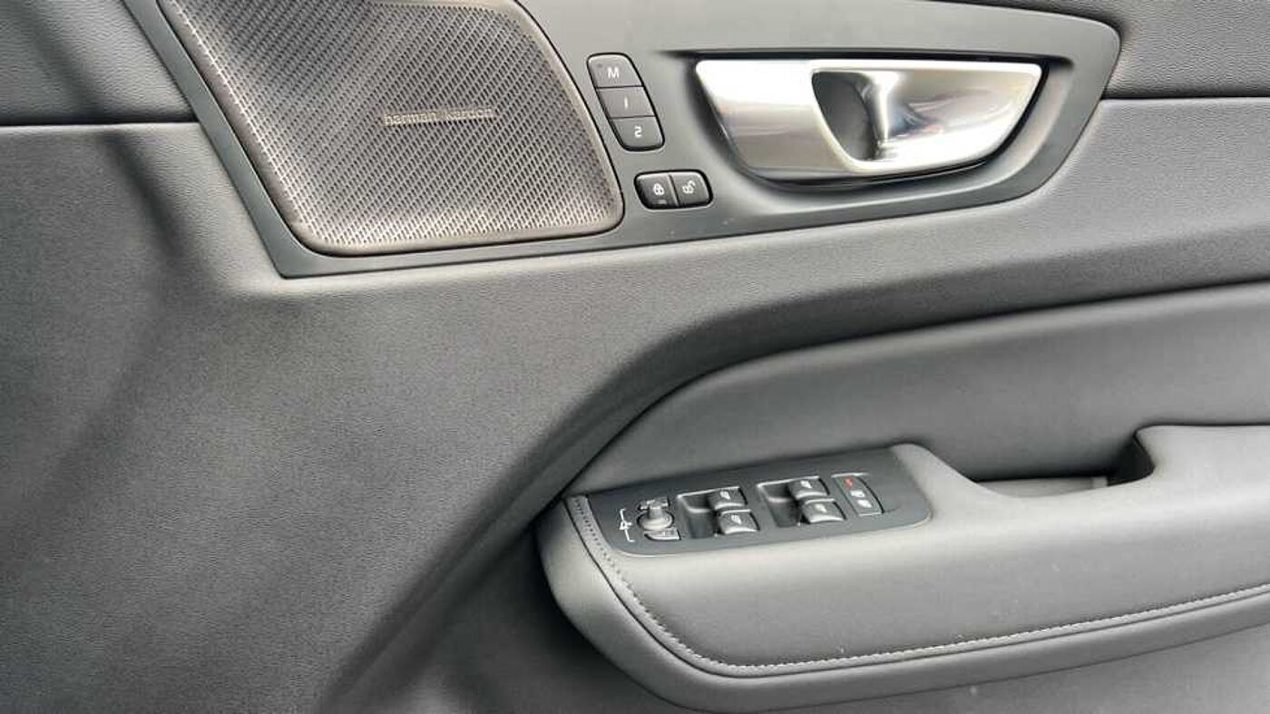 Used Volvo XC60 2025 for sale - 77145360: Photo 10