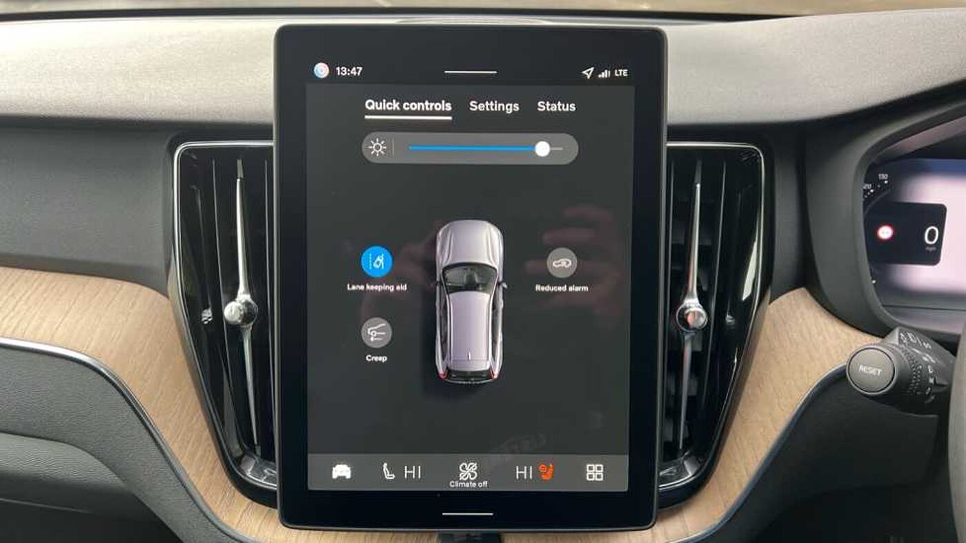 Used Volvo XC60 2025 for sale - 77145360: Photo 15