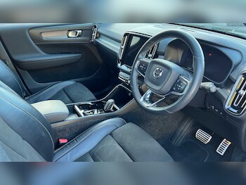 Used Volvo XC40 2021 for sale - 76888356: Photo