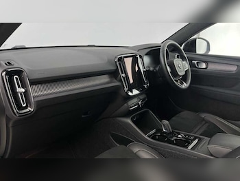 Used Volvo XC40 2022 for sale - 79498041: Photo