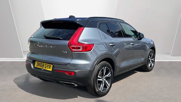 Used Volvo XC40 2019 for sale - 75521676: Photo 2
