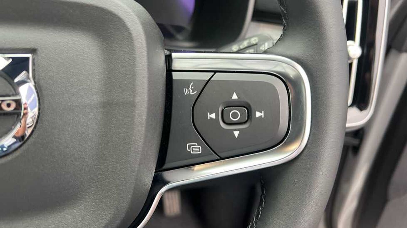 Used Volvo XC40 2023 for sale - 76154269: Photo 16