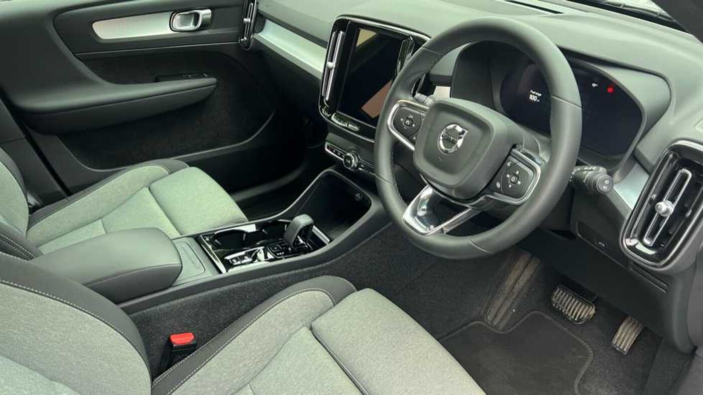 Used Volvo XC40 2023 for sale - 76154269: Photo 4