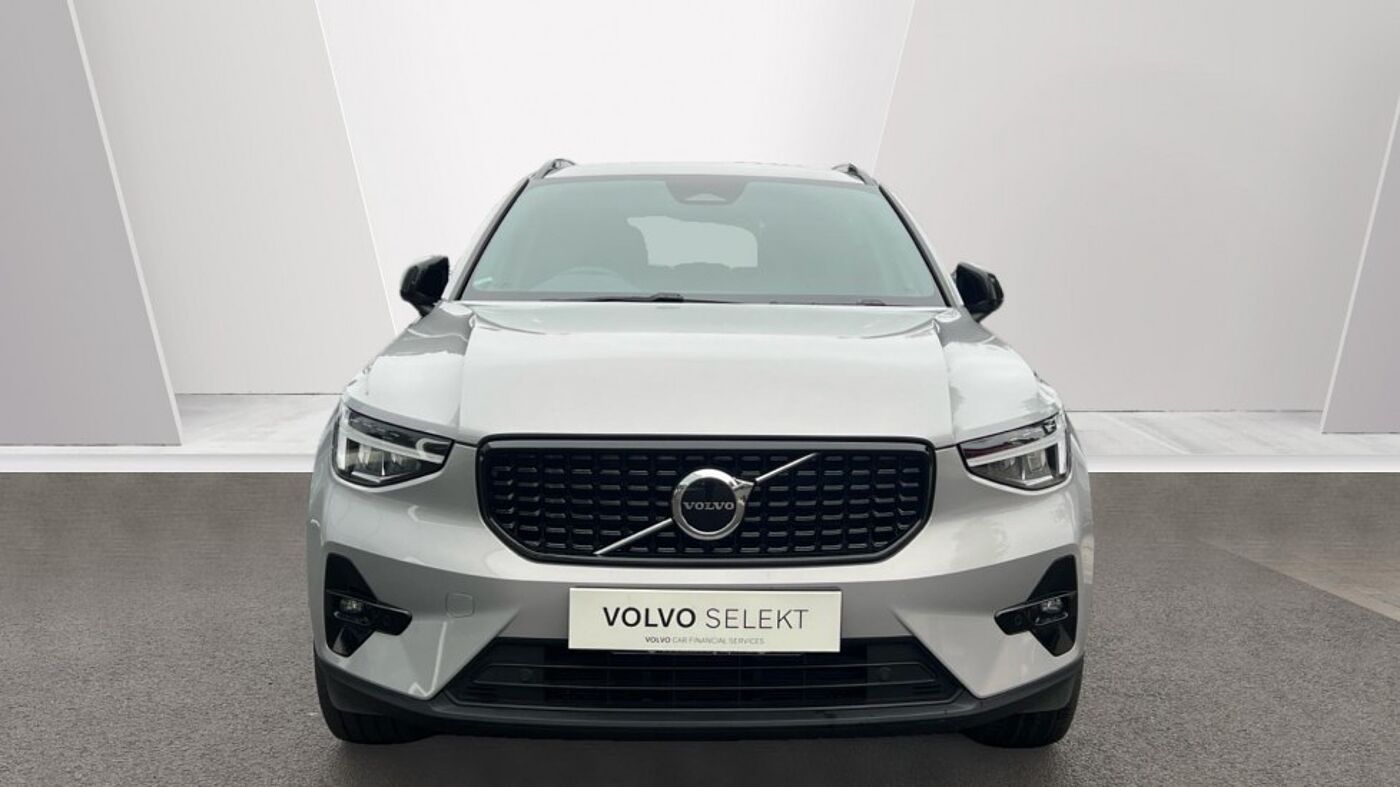 Used Volvo XC40 2023 for sale - 76154269: Photo 8