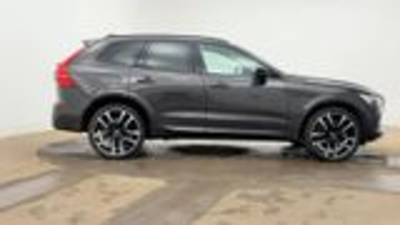 Used Volvo XC60 2022 for sale - 77725179: Photo 2