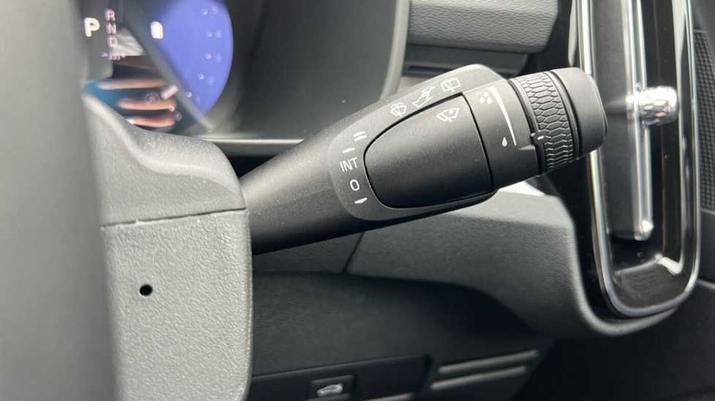 Used Volvo XC40 2025 for sale - 76551811: Photo 15