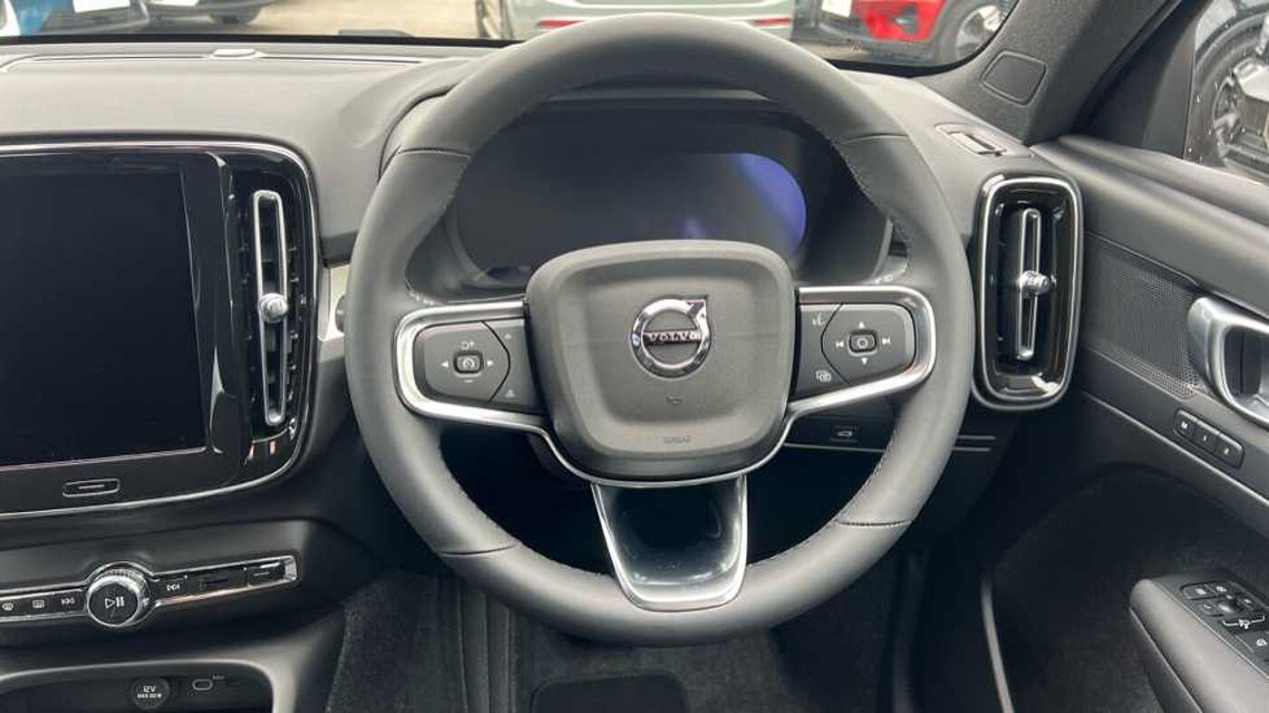 Used Volvo XC40 2025 for sale - 76551811: Photo 24