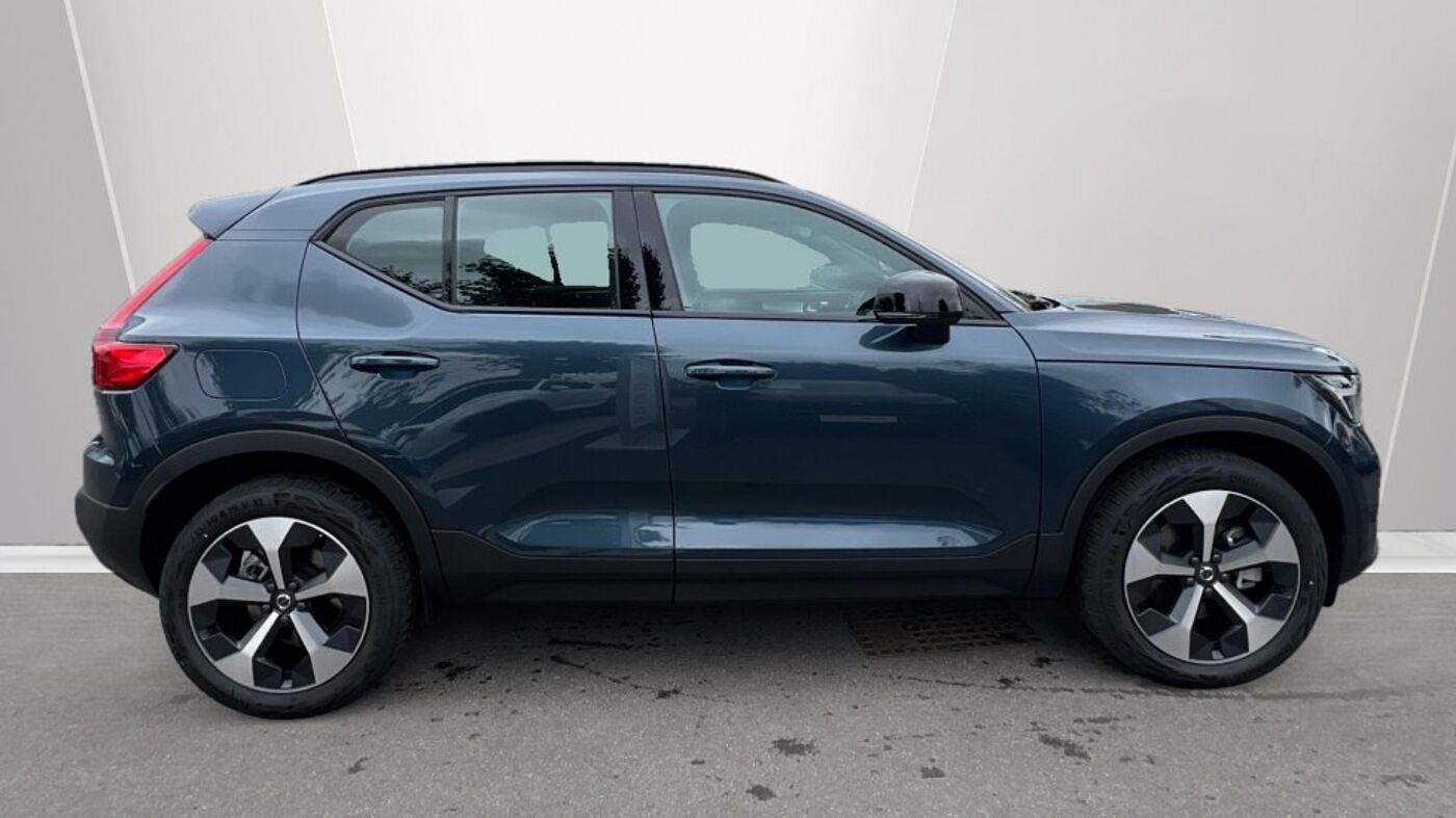 Used Volvo XC40 2025 for sale - 76551811: Photo 4
