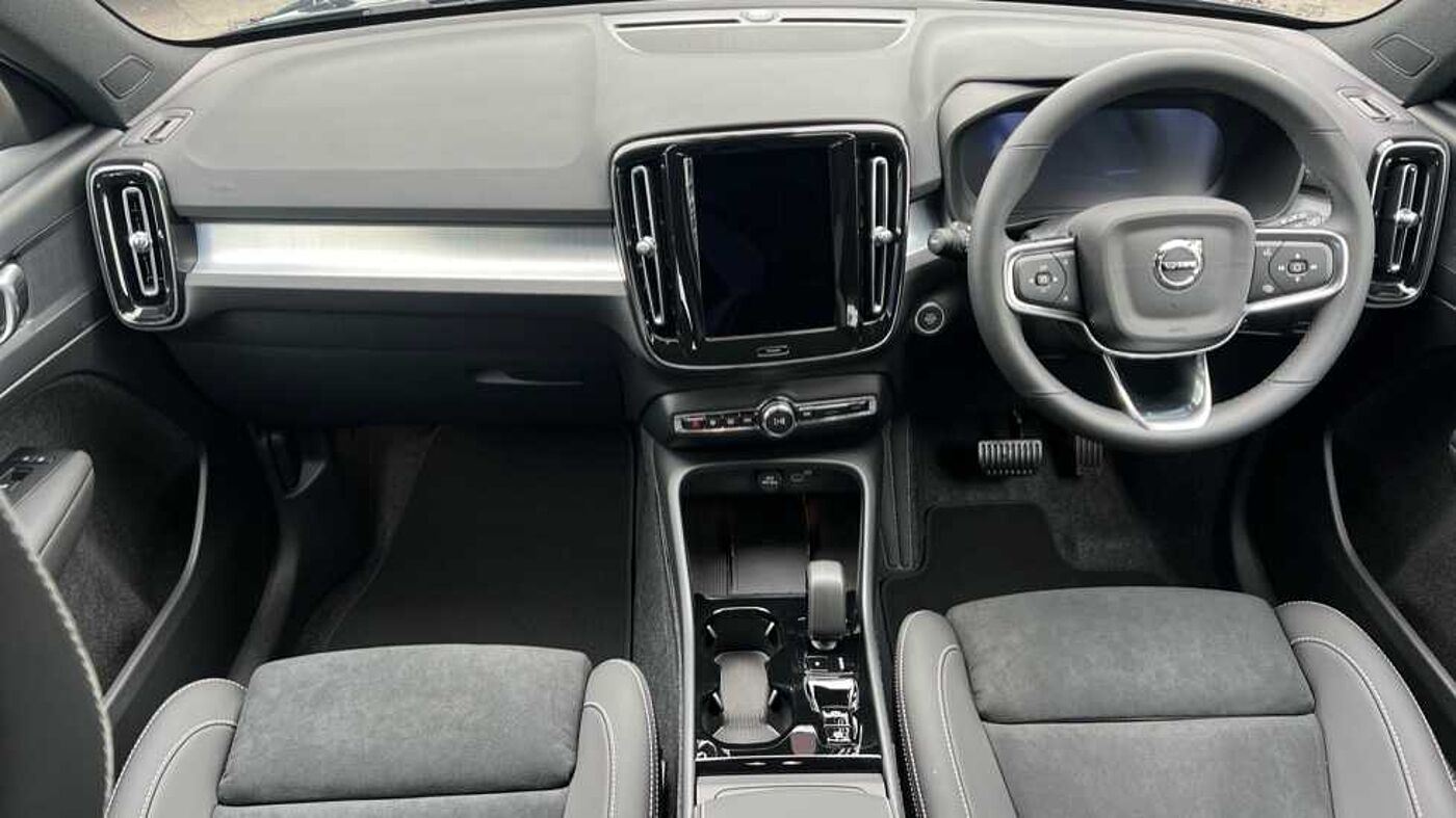 Used Volvo XC40 2025 for sale - 76551811: Photo 9