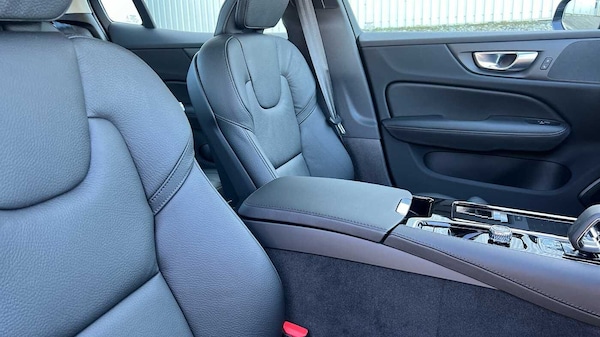 Used Volvo S60 2025 for sale - 74162240: Photo 10
