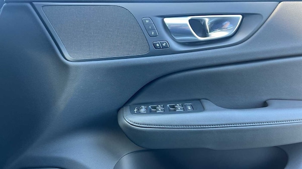 Used Volvo S60 2025 for sale - 74162240: Photo 16