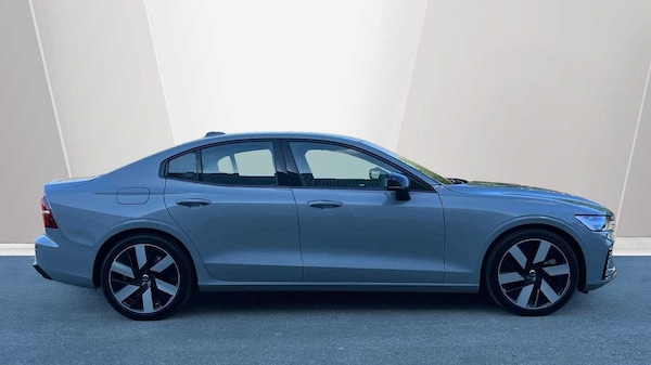 Used Volvo S60 2025 for sale - 74162240: Photo 3