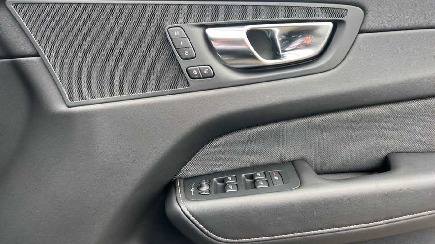 Used Volvo XC60 2021 for sale - 76635329: Photo 12