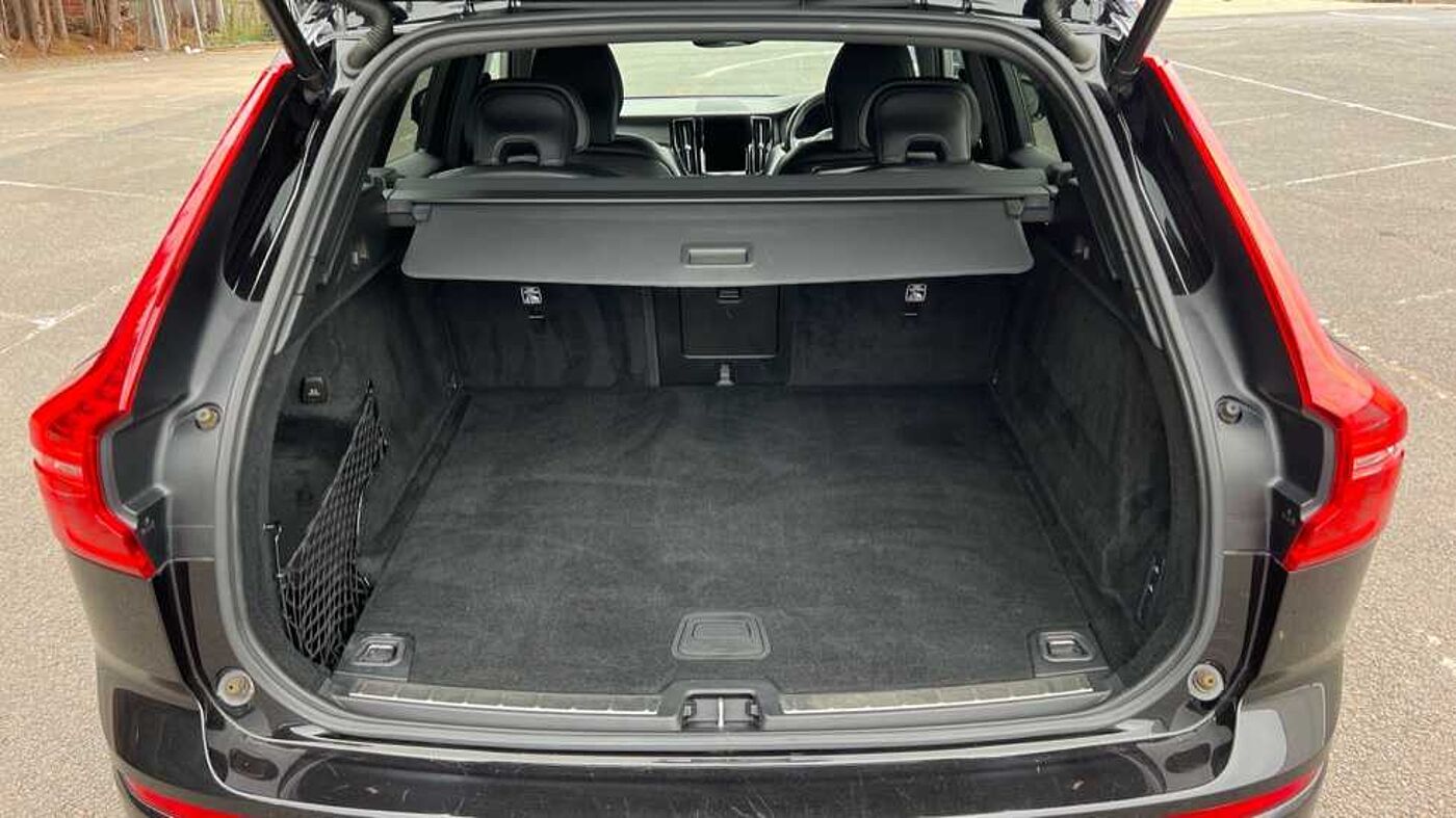 Used Volvo XC60 2021 for sale - 76635329: Photo 8