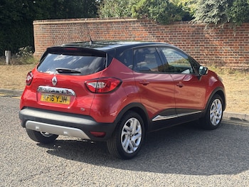Used Renault Captur 2016 for sale - 79140428: Photo