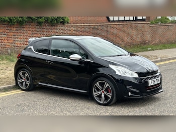 Used Peugeot 208 2018 for sale - 79070982: Photo